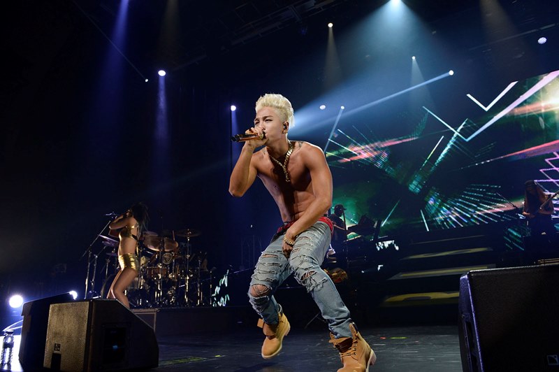 sol-article live pic.jpg