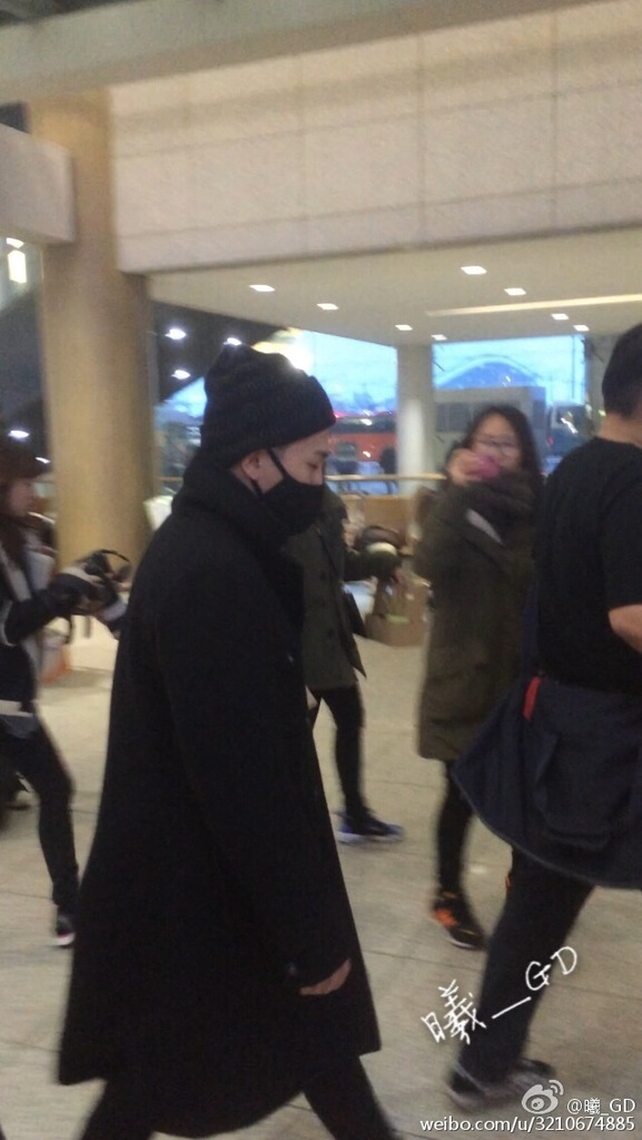 Tae Yang - Incheon Airport - 22feb2015 - ?_GD - 01.jpg