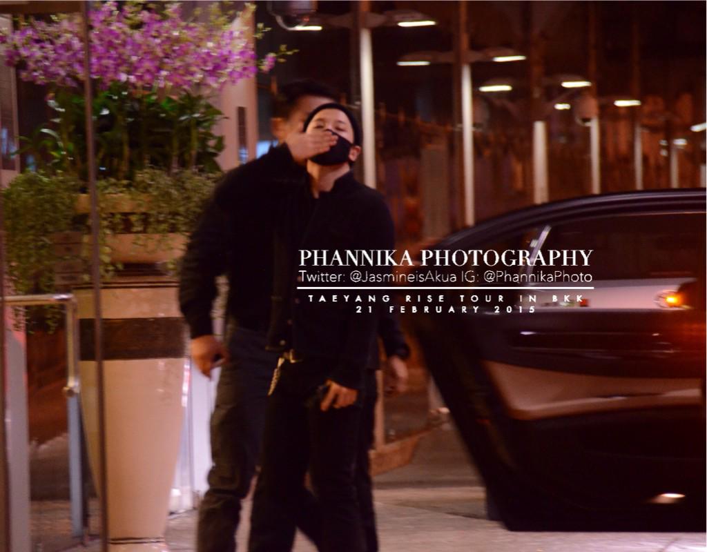 Taeyang leaving Bangkok 2015-02-22 - by JasmineisAkua 05.jpg