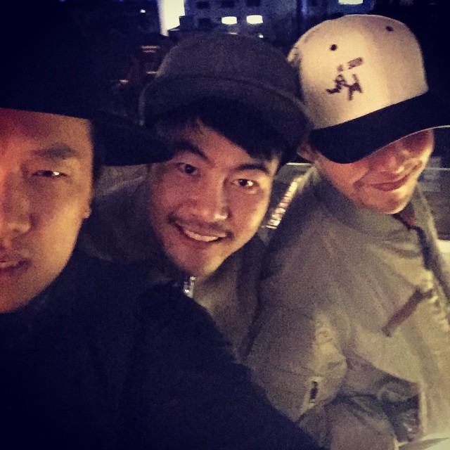 064xy Instagram with GD 2015-03-12