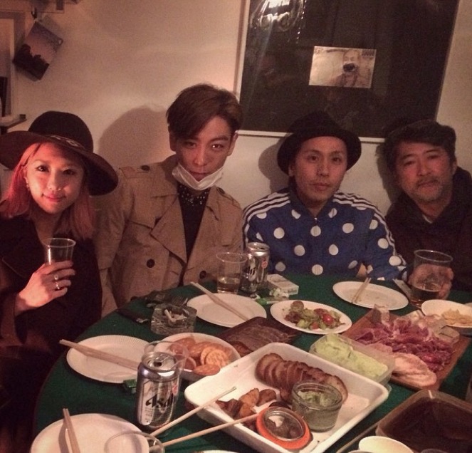 TOP with ELLIE Chim Pom Studio 2015-02-28 Tokyo 202.jpg
