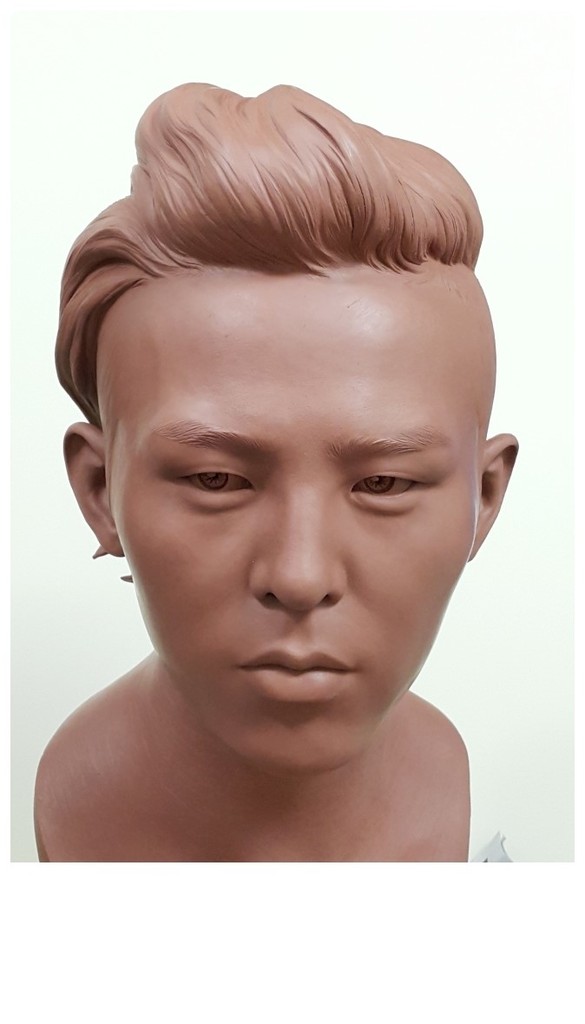 G-Dragon Doll 02.jpg