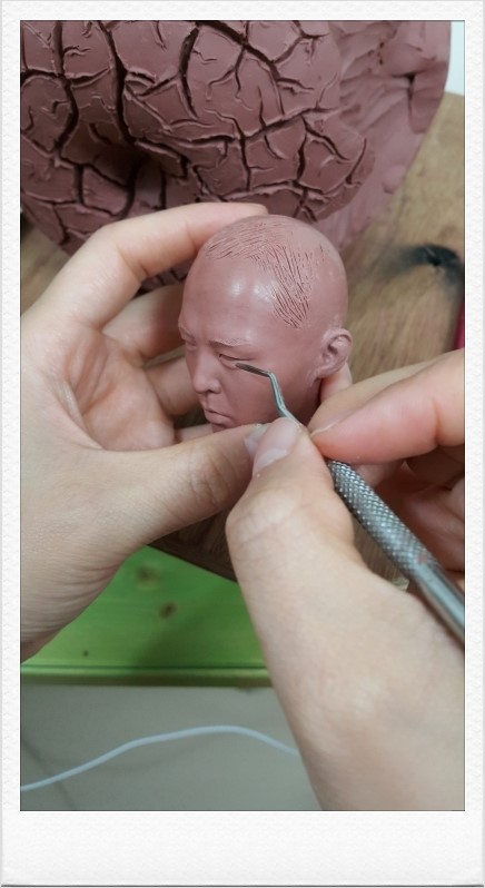 G-Dragon Doll process 01.jpg