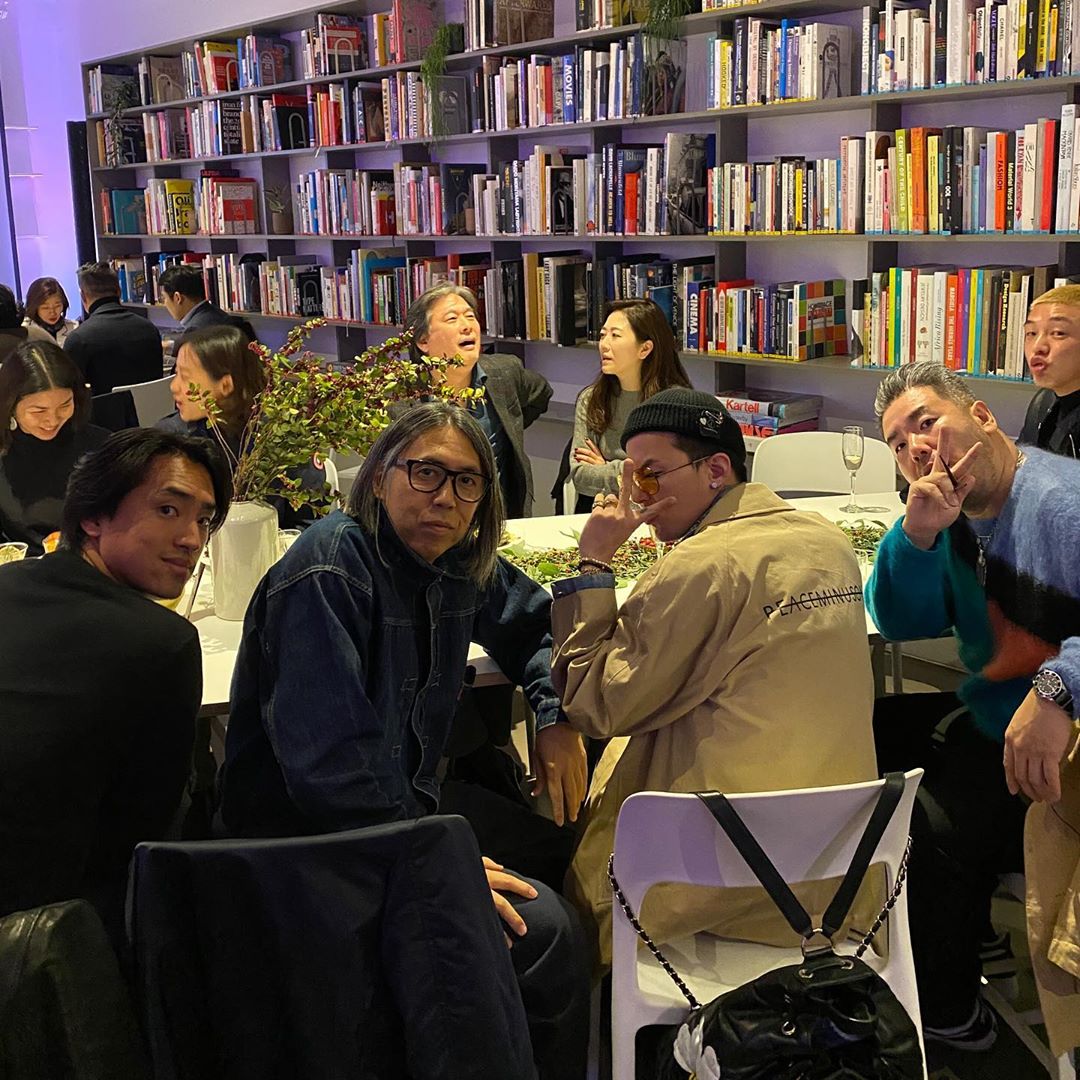 social-media-more-instagram-updates-with-g-dragon-by-nari-x-x-x–and-fakesickness-2019-11-13