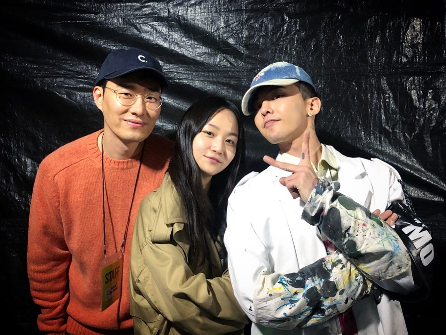 social-media-with-g-dragon-2019-11-23