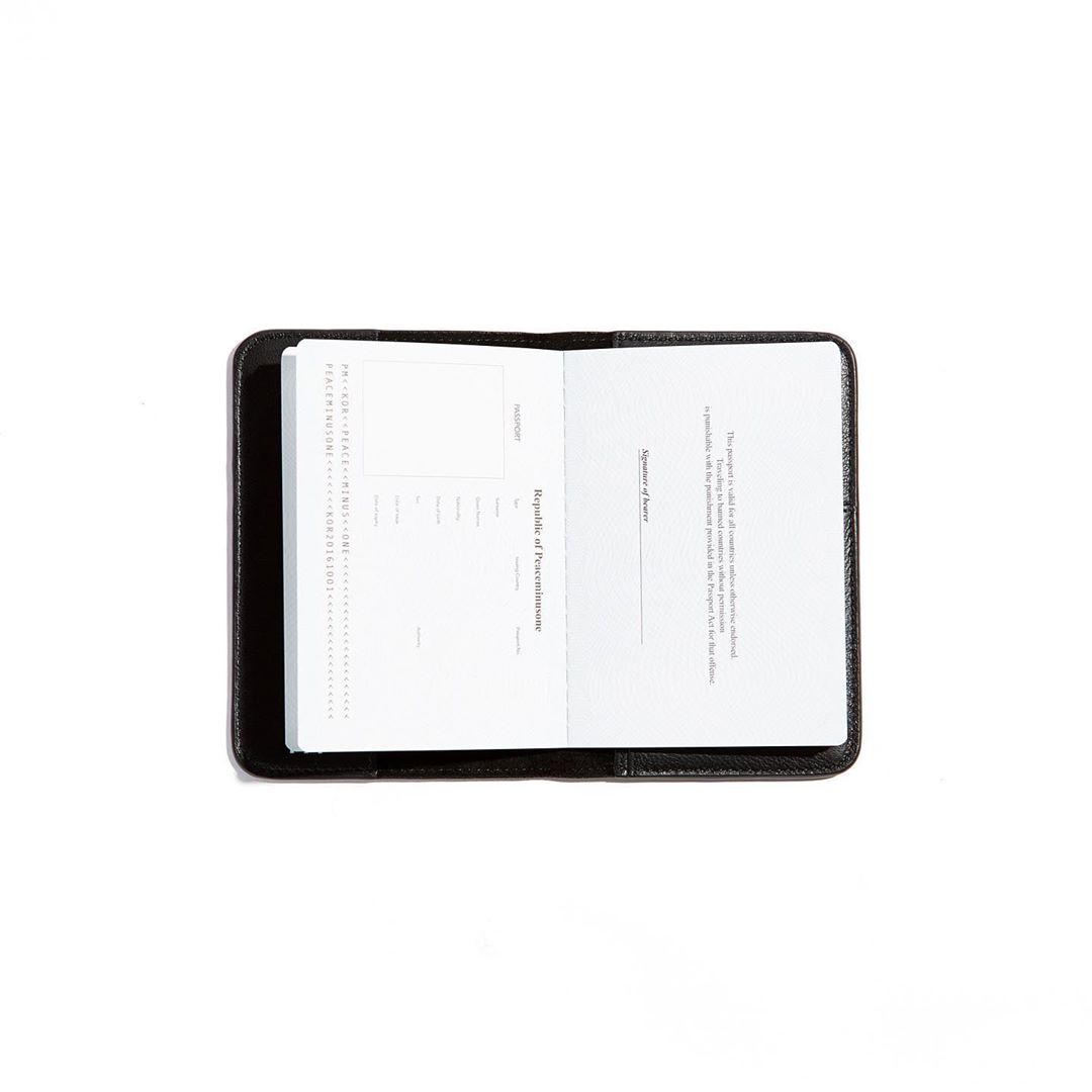PMO®➖PASSPORT CASE #1 BLACK