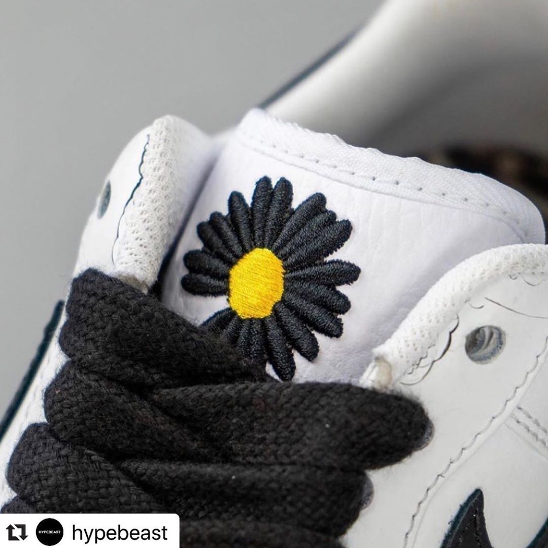 #Repost @hypebeast with @make_repost・・・@hypebeastkicks: Here’s a detailed look at @xxxibgdrgn‘s peaceminusonedotcom x @nike Air Force 1 “Para-Noise 2.0.” The upcoming colorway is centered around a white-tone painted premium leather upper, that once again peels away to reveal an original artwork. Accenting the design is a contrasting black tumbled leather Swoosh and black embroidered daisy motifs, printed insoles and a white AF1 sole unit dressed all over with haphazardly applied strokes of black paint. It’s expected to release sometime in September for $200 USD, but stay tuned for official notes. ⁠⠀Photo: @yankeekicks