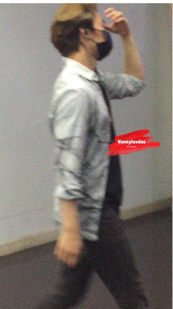 BIGBANG_Arrival_Jakarta_from_Manila_2015-08-01.jpg