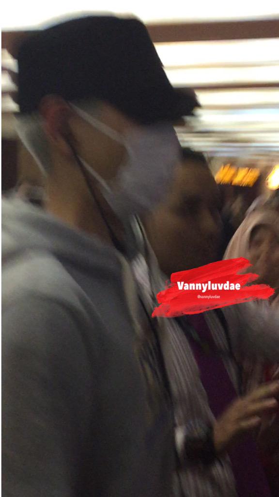 BIGBANG_Arrival_Jakarta_from_Manila_2015-08-01_2.jpg