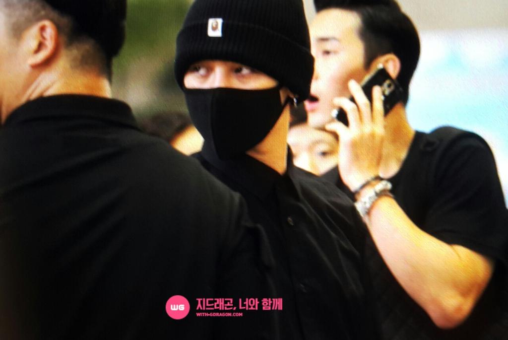 BIGBANG_Departing_Seoul_to_Osaka_2015-08-21.jpg