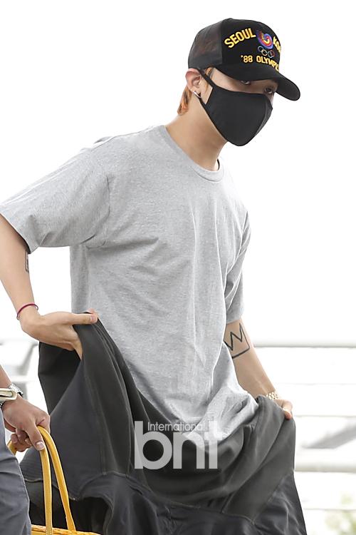 BIGBANG_GDTOPDAE_departure_Seoul_to_Hangzhou_Press_2015-08-25_021.jpg
