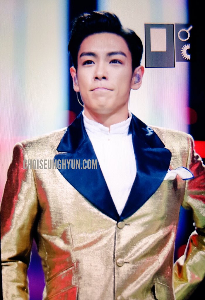 BIGBANG_Hunan_TV_2015-12-31_by_Choidot_2.jpg