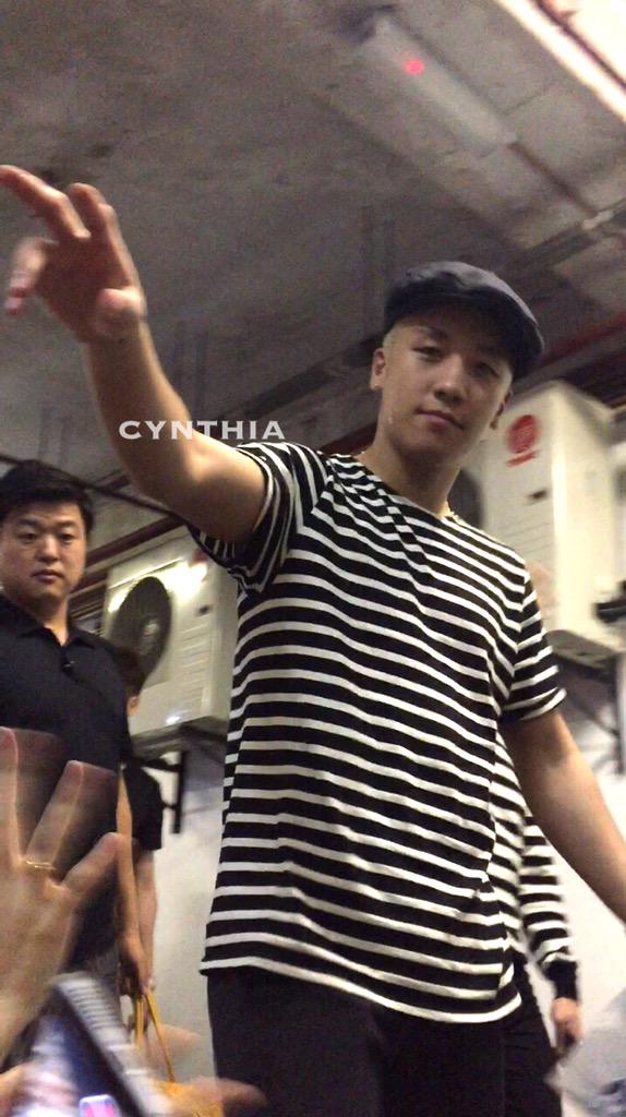BIGBANG_Malaysia_Day_1_SEND-OFF.jpg