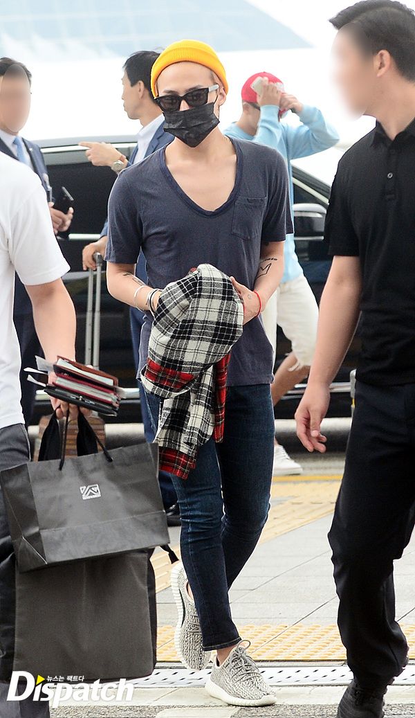 BIGBANG_Seoul_ICN_to_Manila_2015-07-30_Press_002.jpg