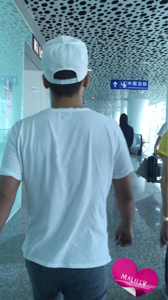 BIGBANG_lArrival_Shenzhen_from_Seoul_2015-08-07_009.jpg