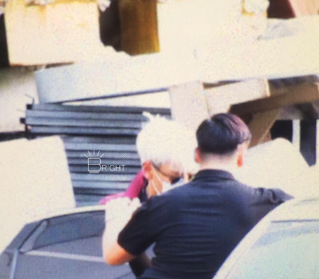 BIGBANG_leaving_Inkigayo_2015-08-23_2.jpg