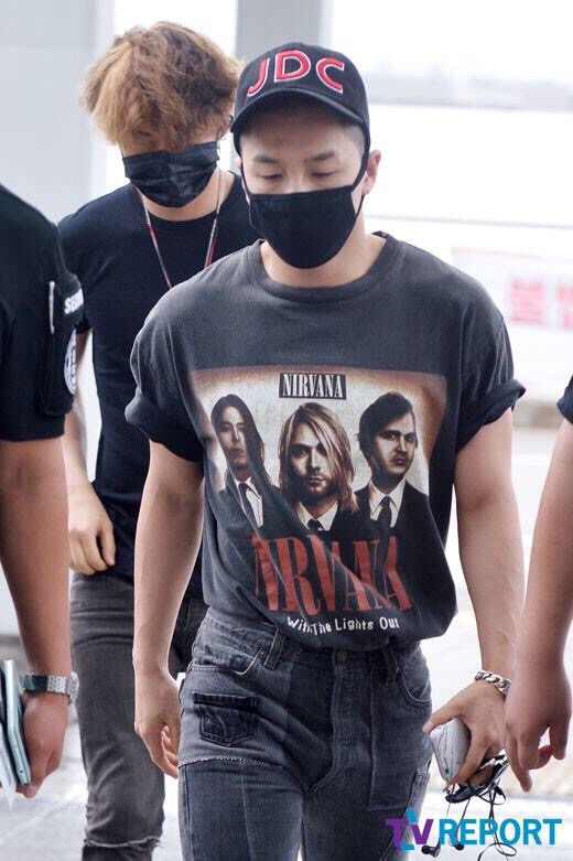 Big_Bang_-_Incheon_Airport_-_26jun2015_-_TV_Report_-_03.jpg