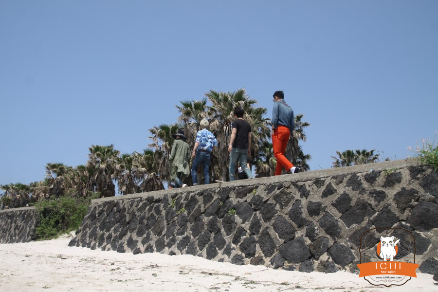 Big_Bang_-_Jeju_-_19may2015_-_Ichikorea_-_01.jpg