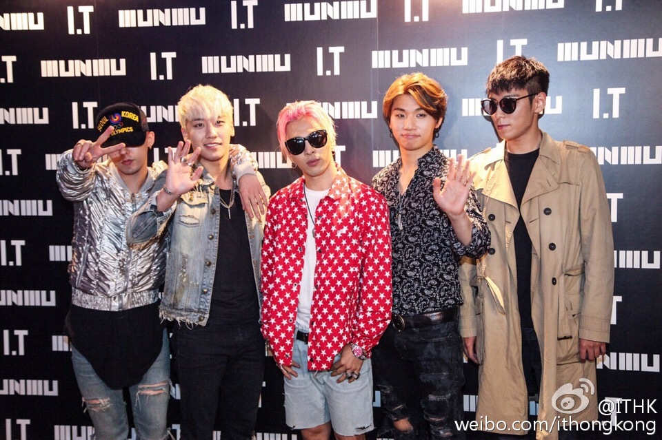 Big_Bang_-_MUNMU_X_I.T_Party_-_12jun2105_-_ithongkong_-_01.jpg