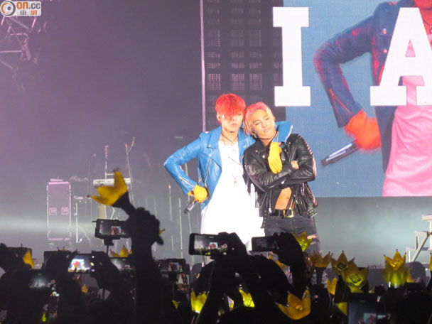 Big_Bang_-_Made_Tour_2015_-_Hong_Kong_-_12jun2015_-_on.cc_-_10.jpg