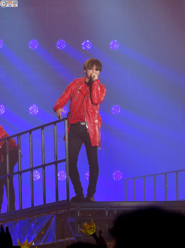 Big_Bang_-_Made_Tour_2015_-_Hong_Kong_-_12jun2015_-_on.cc_-_15.jpg