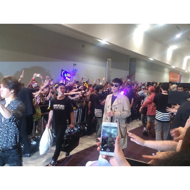 Big_Bang_-_Made_Tour_2015_-_Hong_Kong_-_Send-Off_-_12jun2015_-_hkconcert_-_01.jpg