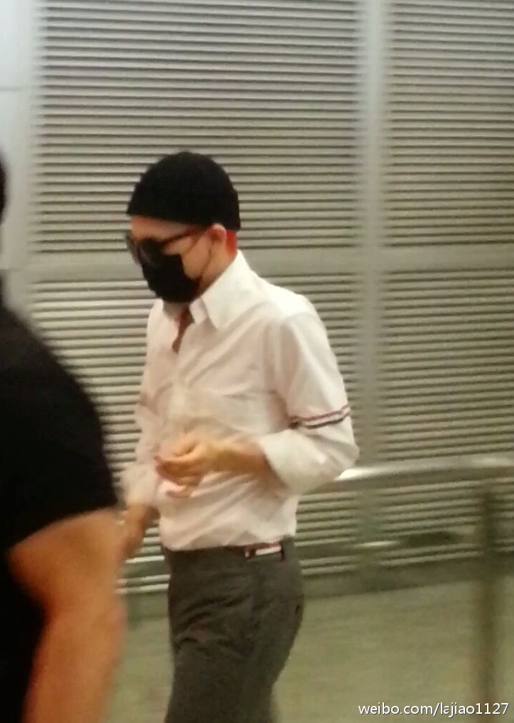 Big_Bang_-_Shanghai_Airport_-_19jun2015_-_lajiao1127_-_06.jpg