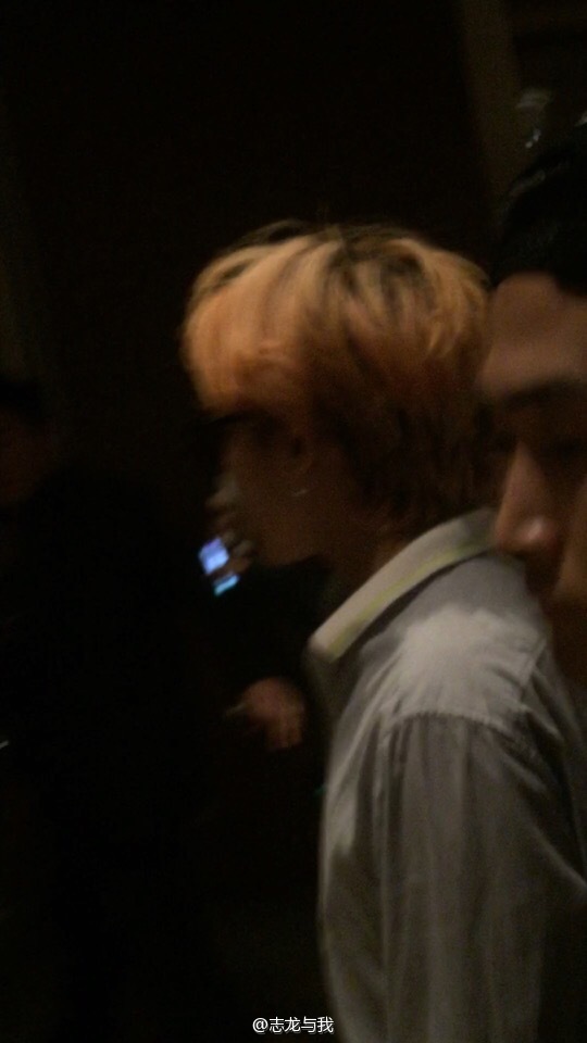 G-Dragon_-_Vue_Bar_-_31aug2015_-_3381228322_-_07.jpg