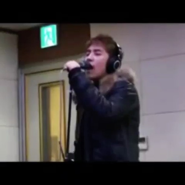 Seungri Instagram Nov 11, 2017 12:59am