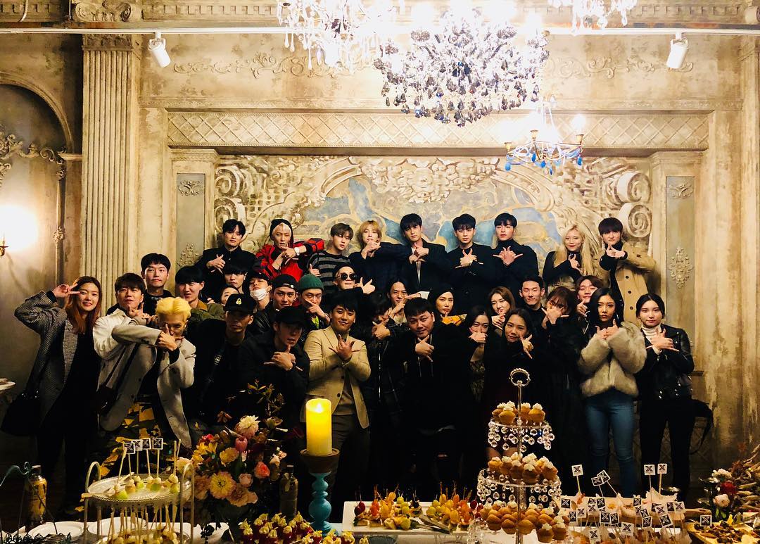 @x_academy_official #YGX #엑스아카데미 드디어 오픈 ! #클래식룸 이곳에서 여러분의 꿈이 시작됩니다. #아이콘 #위너 #젝스키스 #안다 #하이텍 #크레이지