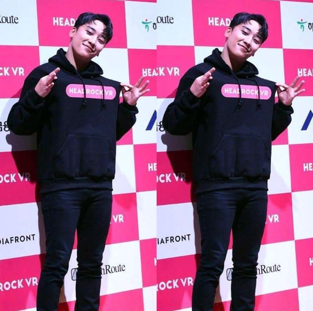 #headrockvr @headrockvr @headrockvrsg
