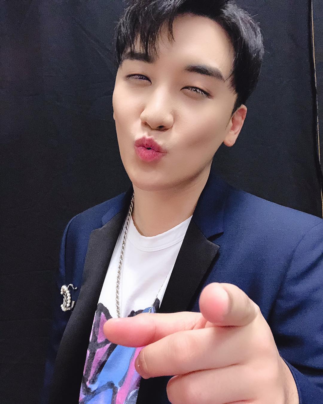 We gon rock ! In manila see u at the show thegreatseungritour2019live #manila #tokyo #osaka #seoul #singapore