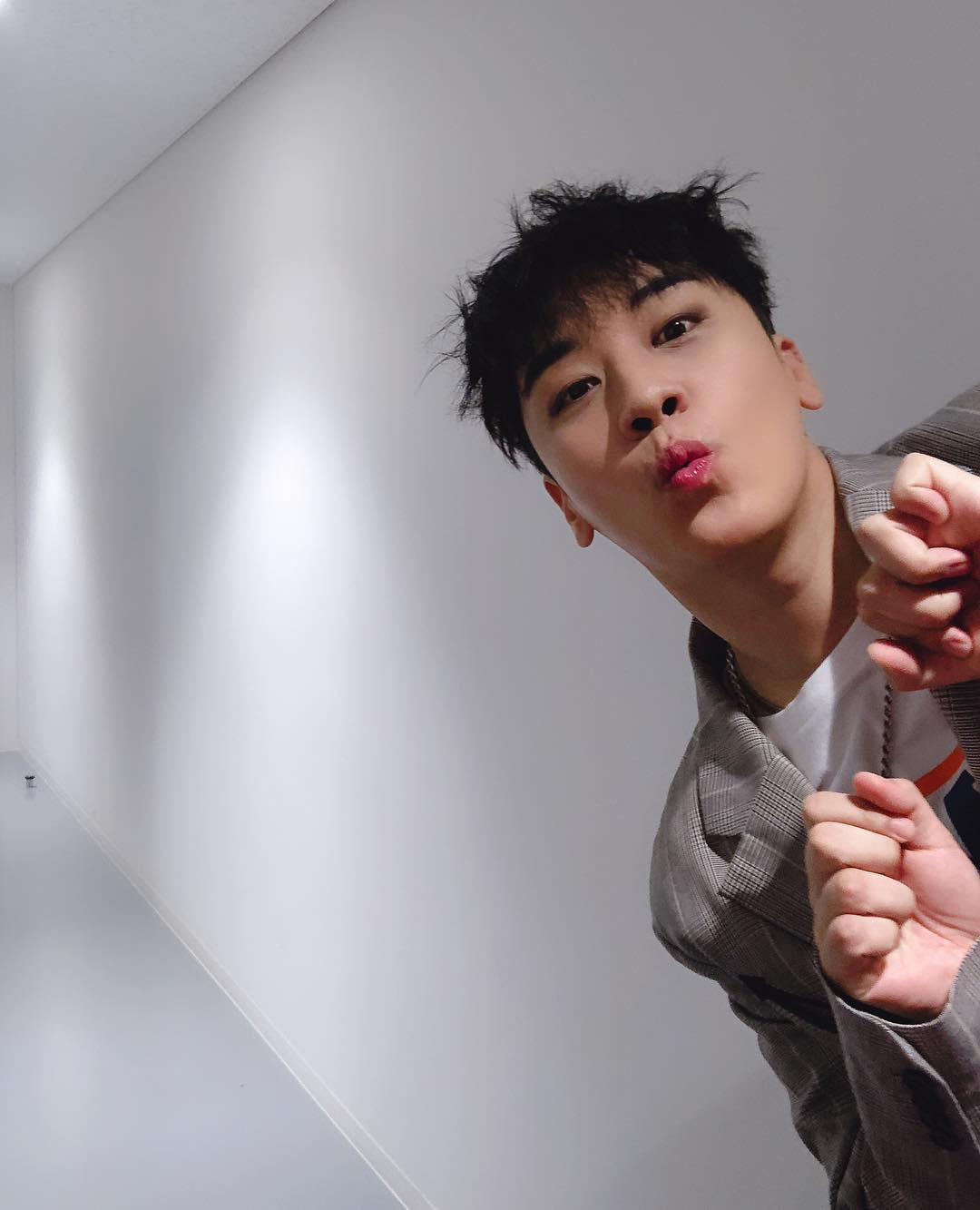 #ひょっこりすん #thegreatseungritour2019live #seoul #singapore #osaka and more