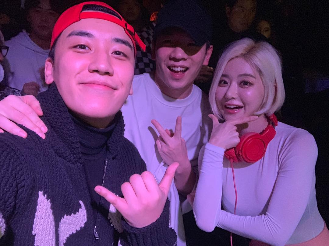 번개로 3명이서 백투백 ㅎㅎㅎㅎ last night in @burningsun_seoul @deejaysoda @dj_raiden_