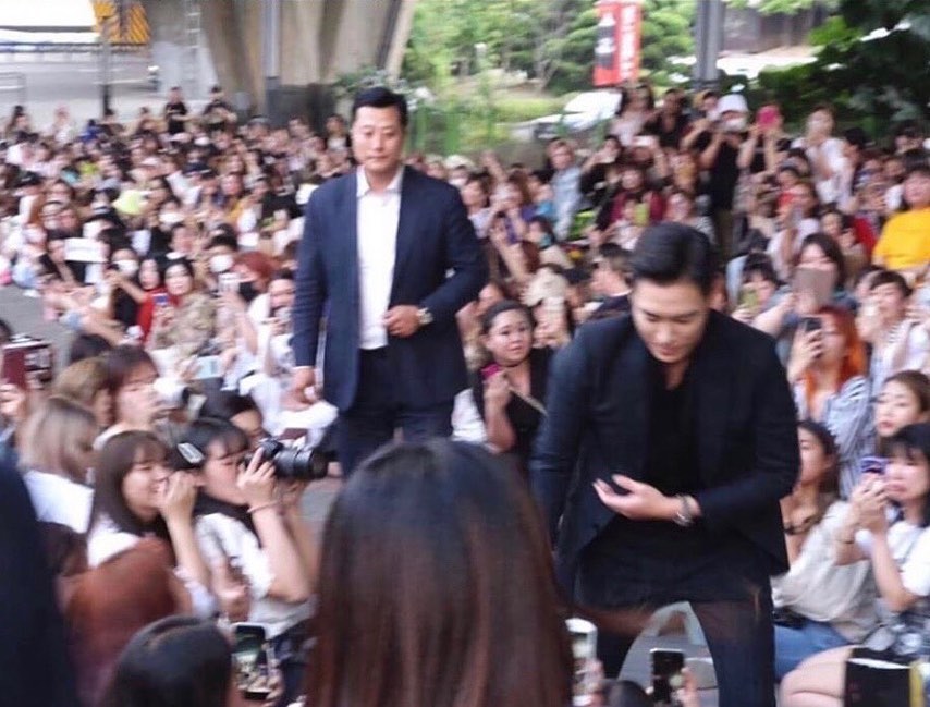 Even though I am not proud of myself, I would like to express my deepest gratitude to all the fans who made time and efforts to share this moment with me.I will make sure to reflect on my self and repay the hurts and disappointments I caused to you.Again, thank youUntil I see you again.. love, T.O.P.