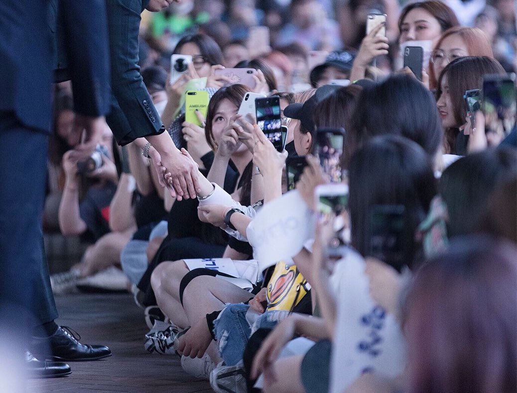 Even though I am not proud of myself, I would like to express my deepest gratitude to all the fans who made time and efforts to share this moment with me.I will make sure to reflect on my self and repay the hurts and disappointments I caused to you.Again, thank youUntil I see you again.. love, T.O.P.