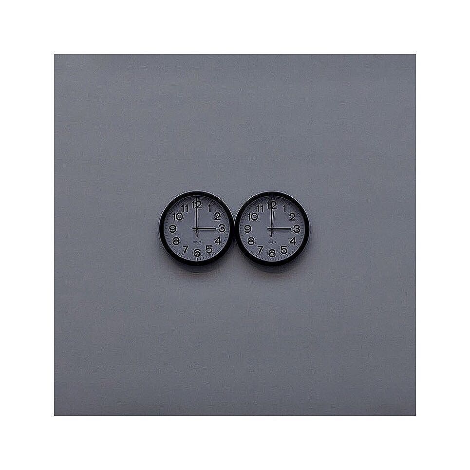 G-Dragon Instagram Aug 21, 2017 2:59am Act.III, AT3:00AM