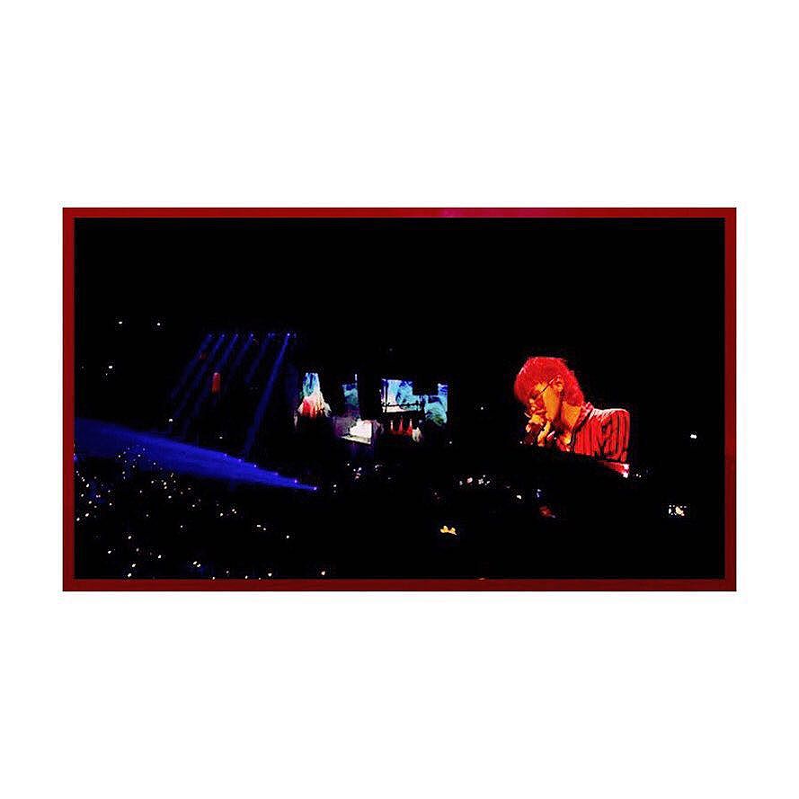 G-Dragon Instagram Sep 27, 2017 1:39pm #ActIIIMOTTEWORLDTOUR2017 In #Amsterdam️🖤NEXT CITY IS #Paris
I