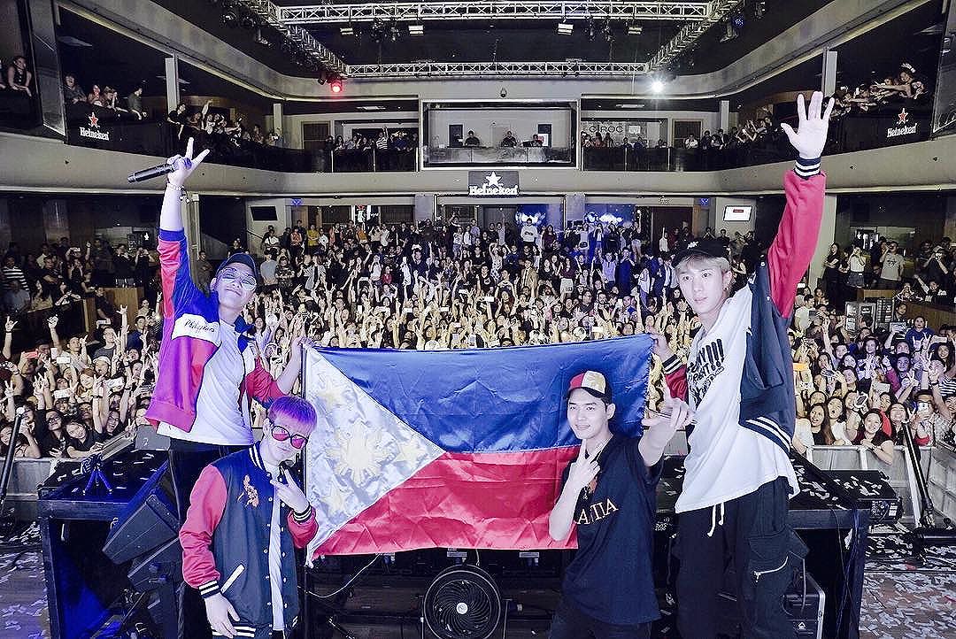 Seungri Instagram Oct 8, 2017 10:51am Thank u so much #manila @valkyrie_club i hope u guys see u soon again  @naturalhighrecord @djglory @tpa_official @nhr_danu
