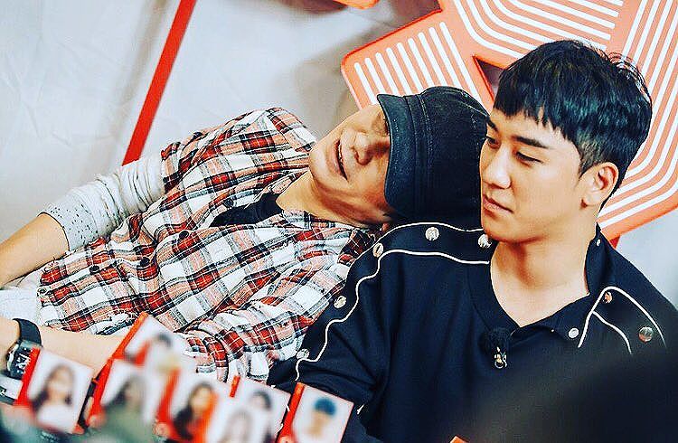 Seungri Instagram Oct 24, 2017 3:14pm YANG RiRi 
#믹스나인 #이번주첫방 #jtbc #YG #Mixnine