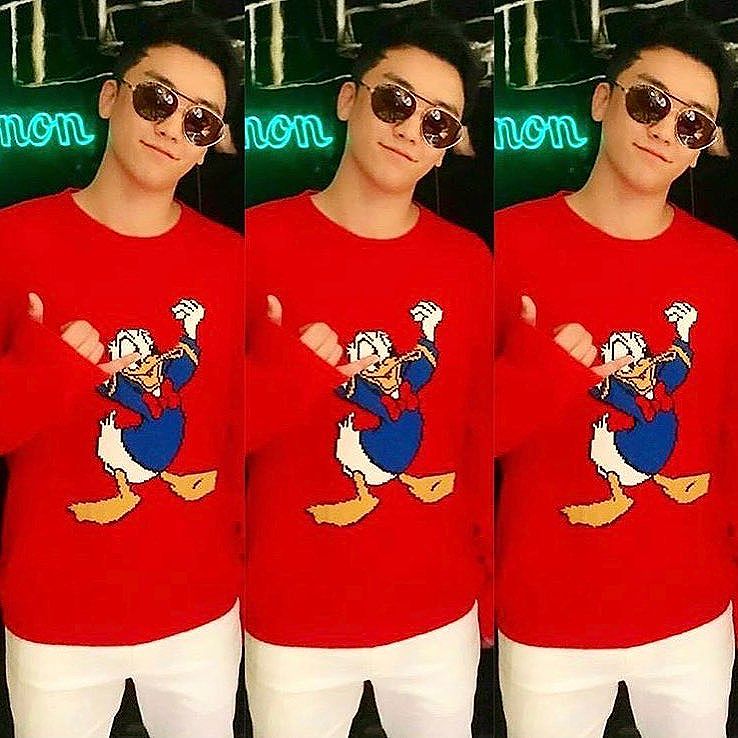Seungri Instagram Nov 5, 2017 7:57am 昨天在杭州有一个粉丝和我说“胜利，你现在瘦了很多。谢谢！“ 粉丝们！，我努力保持身材吧 666666666666666