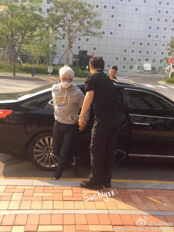 More-BB-arrival-SBS-Inkigayo-2015-08-06_3.jpg
