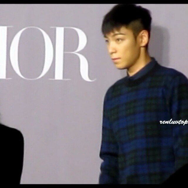 TOP_-_Esprit_Dior_Event_-_18jun2015_-_renluvtop_-_02.jpg
