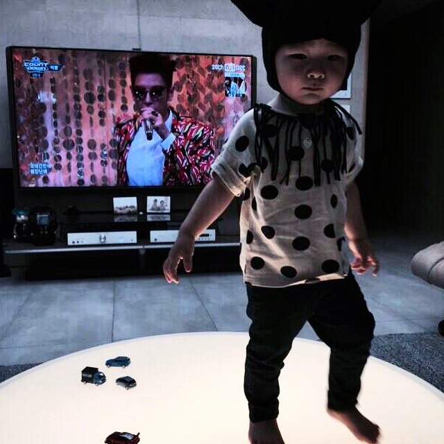 TOP_-_Instagram_-_2015-6-11_-_06.jpg