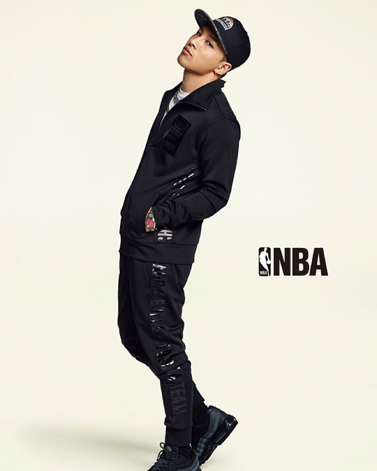 Tae_Yang_-_NBA_-_02oct2015_-_03.jpg