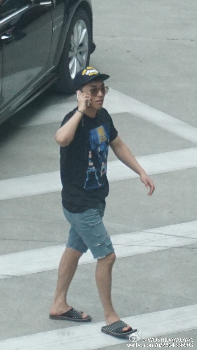 a726c907jw1evg1d1160vj20hs0vkdsk.jpg