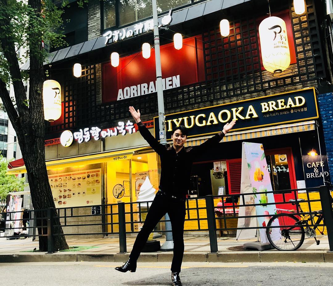 ?아오리라멘 47호점이 광화문에 오픈했습니다.?
⠀⠀⠀⠀⠀⠀⠀⠀⠀⠀⠀⠀⠀⠀#아오리라멘
아오리라멘 47호점, 국내 39호점이 9월 20일 목요일 광화문에 오픈 했습니다!
서울의 중심이자 경복궁, 광화문광장, 청계광장 등 서울을 대표하는 랜드마크들이 한데 모여 있는 광화문으로 아오리라멘이 찾아갑니다.
아오리라멘 광화점은 서울시 종로구 무교로 39 신우빌딩 2층, 청계광장 쪽에서 만나실 수 있습니다.
⠀⠀⠀⠀⠀⠀⠀⠀⠀⠀⠀⠀⠀⠀⠀⠀⠀
?アオリラーメン47号店が光化門（カンファムン）にオープンしました.?
アオリラーメン47号店、国内39号店が9月20日、光化門にオープンしました！
ソウルの中心であり、景福宮、光化門広場、清渓広場などソウルを代表するランドマークが一点に集まっている光化門でアオリラーメンを味わっていただけます。
アオリラーメン光化門店は、ソウル市鍾路区武橋路39シヌビル2階、清渓広場側でお会いできます。
⠀⠀⠀⠀⠀⠀⠀⠀⠀⠀⠀⠀⠀⠀⠀⠀⠀
Aori拉面第47号店，国内第39号店已于9/20(星期四)在光化门开业啦！
在拥有景福宫、光化门广场、清溪广场且是首尔的中心地区的光化门，
大家也可以品尝到美味的Aori拉面啦！
Aori拉面光化门店位于首尔市钟路区武桥路39 Sinwoo大厦2楼
⠀⠀⠀⠀⠀⠀⠀⠀⠀⠀⠀⠀⠀⠀⠀⠀⠀
The 47th branch of Aori Ramen has opened at Gwanghwamun.
The 47th branch of Aori Ramen(Domestic 39th branch) has opened on Sep 20th Thursday at Gwanghwamun!
We are visiting Gwanghwamun where is the center of Seoul, its landmark “Gyeongbokgung palace, Gwanghwamun square, Cheonggye plaza” representing Seoul.
Aori Ramen Gwanghwamun branch is located at 39, Mugyo-ro, Jongno-gu, Seoul, Republic of Korea, 2nd floor of Shinwoo building, nearby Chenggye plaza.