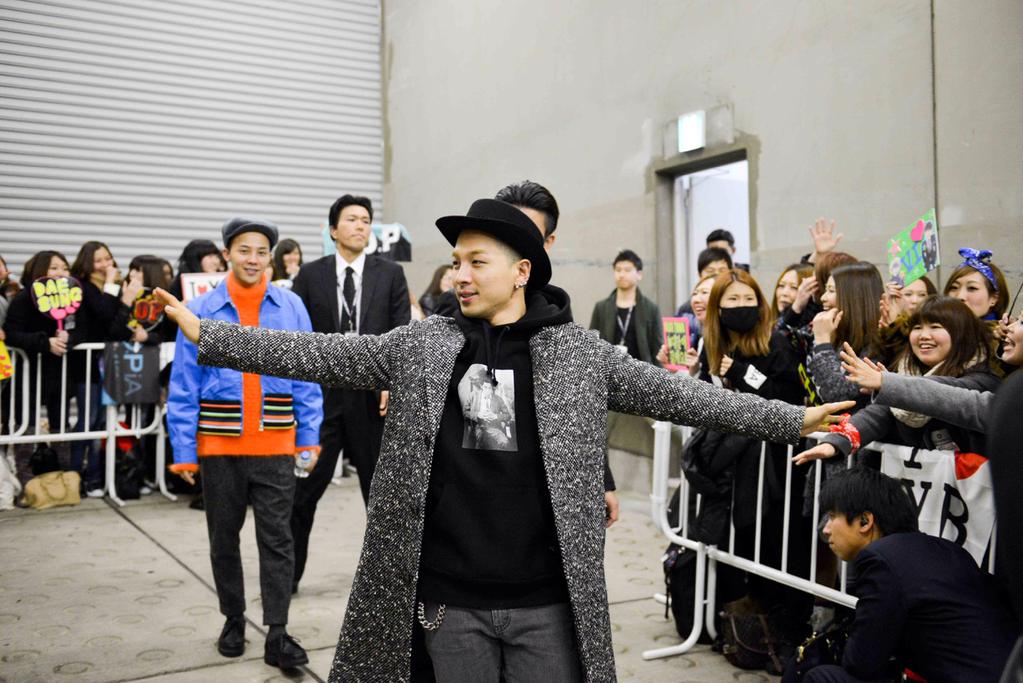 YGEX-Staff-Update-Osaka-Day6-sendoff-20150117-2.jpg
