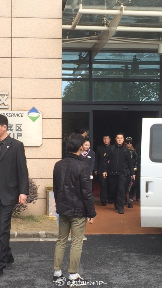 BIGBANG - Shanghai Airport - 30jan2015 - ???????? - 01.jpg