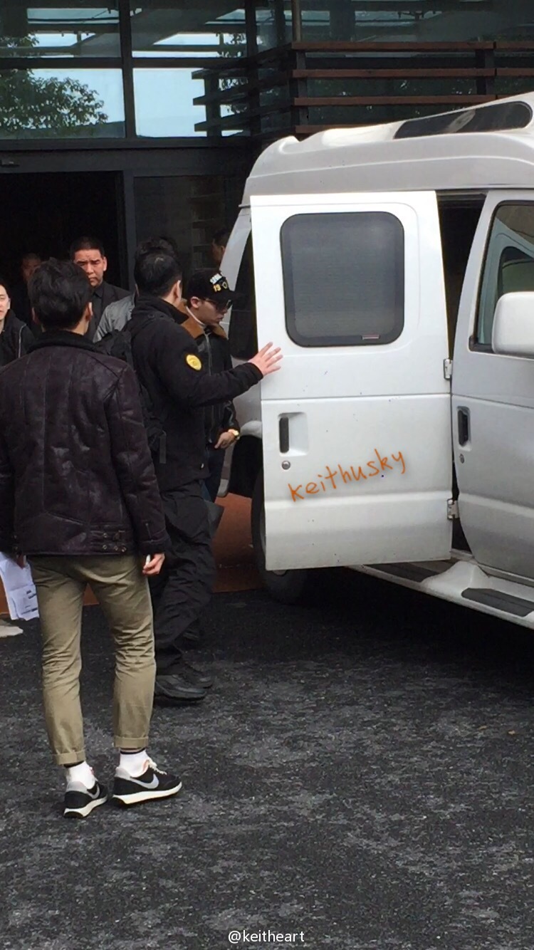 BIGBANG - Shanghai Airport - 30jan2015 - keitheart - 01.jpg